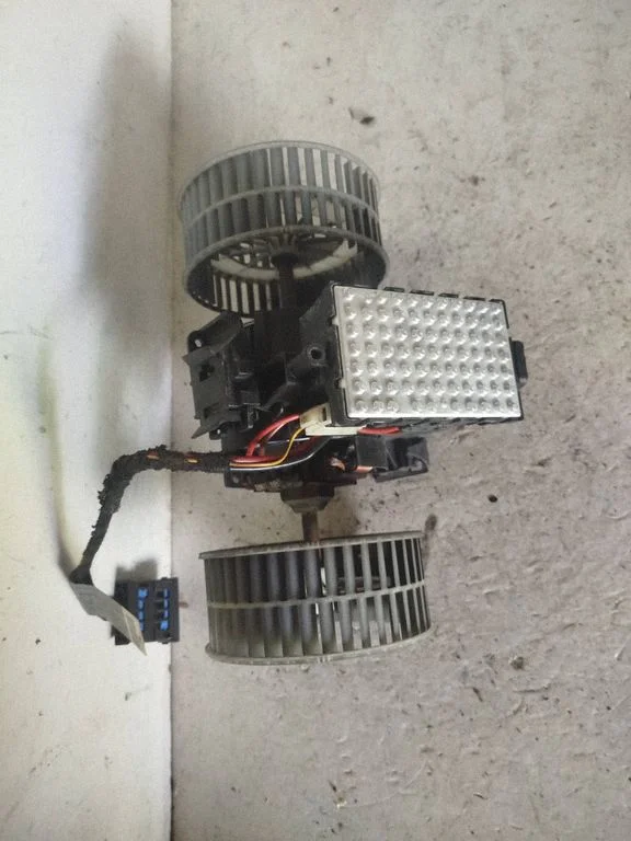 Heater blower motor/fan resistor