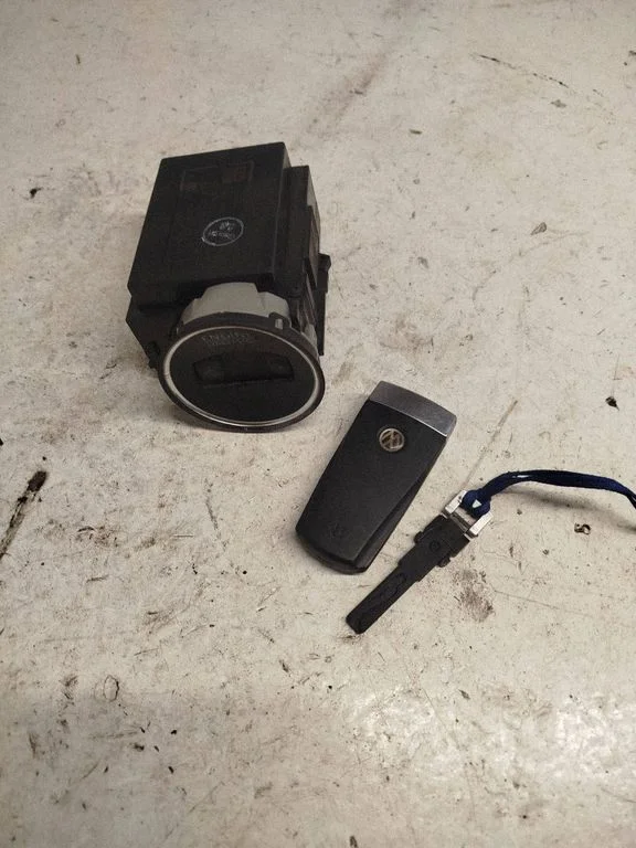 Ignition lock 3C0905843