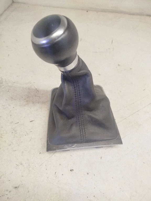 Gear lever shifter trim leather/knob 3C0711113E