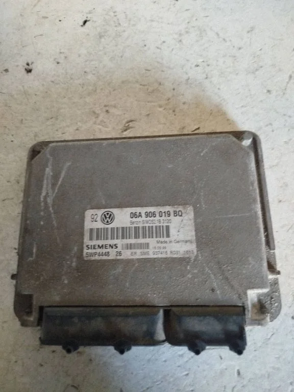 Engine control unit/module 06A906019BQ