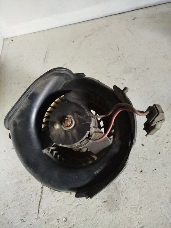 Krāsniņas ventilators/pūtējs 9413350017