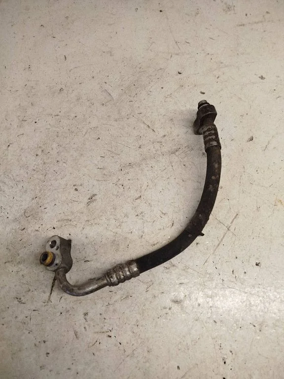 Air conditioning (A/C) pipe/hose