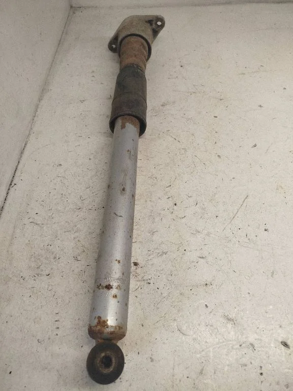 Rear shock absorber/damper
