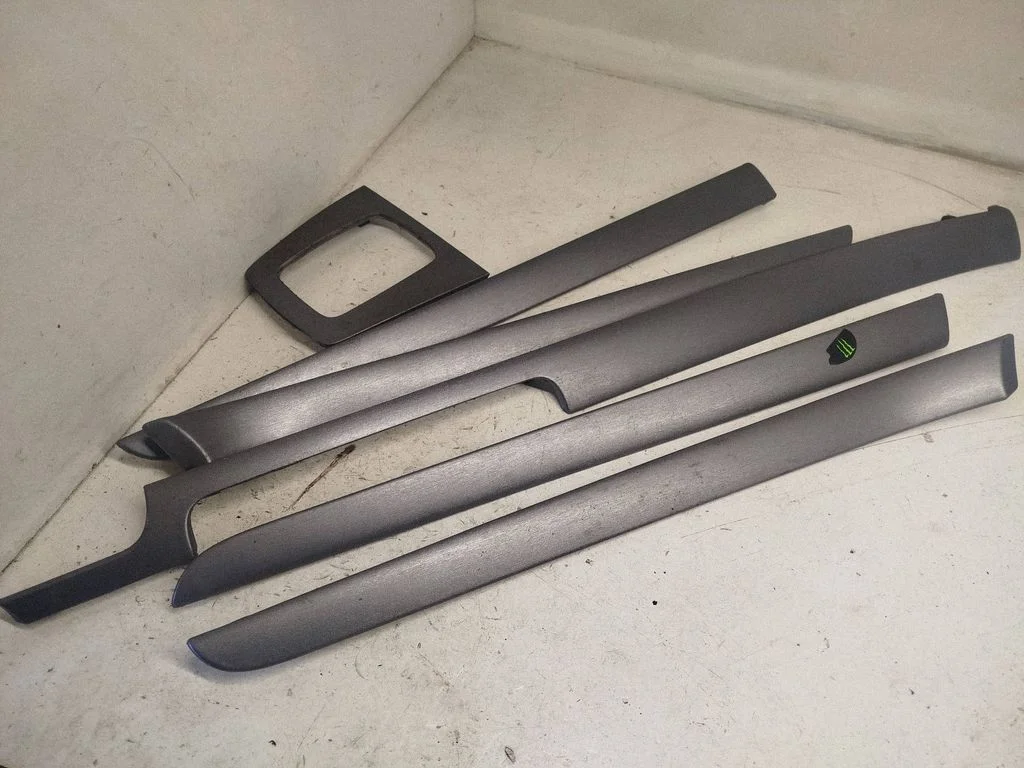Muu salongiosa 8E0867409G