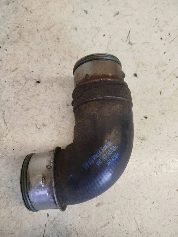 Intercooler hose/pipe 1K0145790C