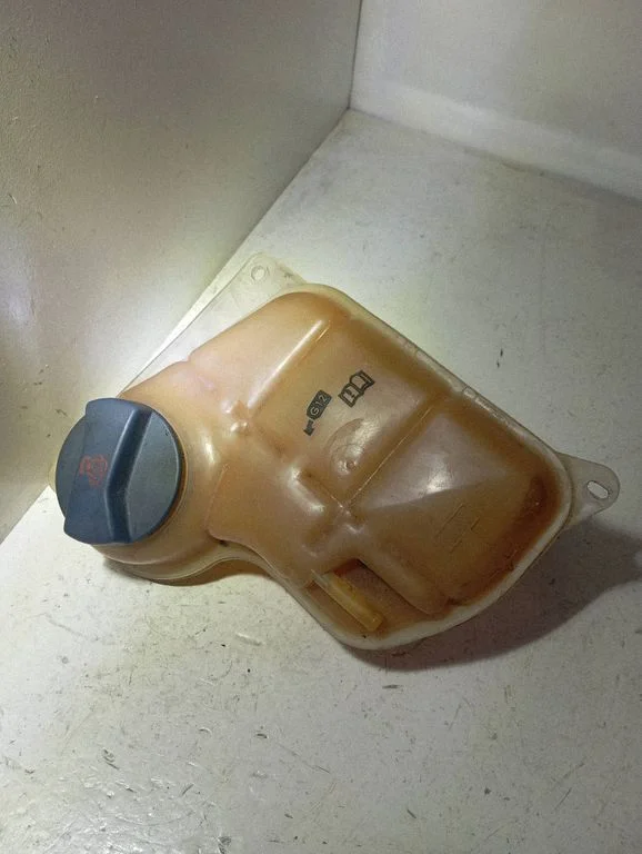 Coolant expansion tank/reservoir 4B0121403