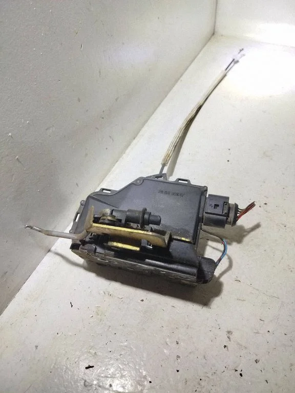 Front door lock