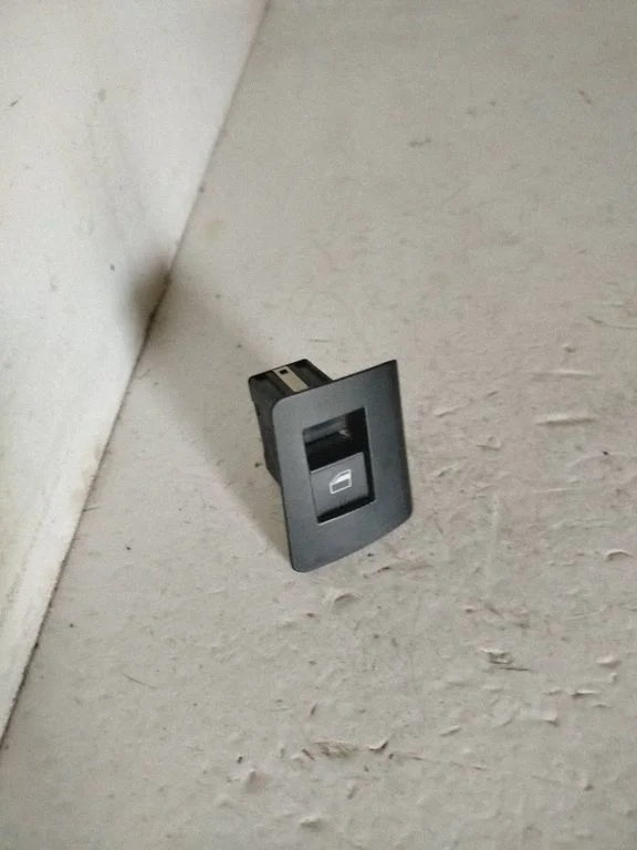 Electric window control switch PA6GF30