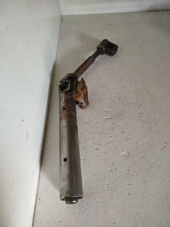 Steering column universal joint – Volkswagen Golf III (1992-1997)