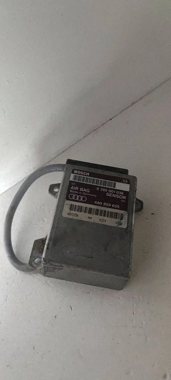Drošības spilvenu vadības bloks 0285001036