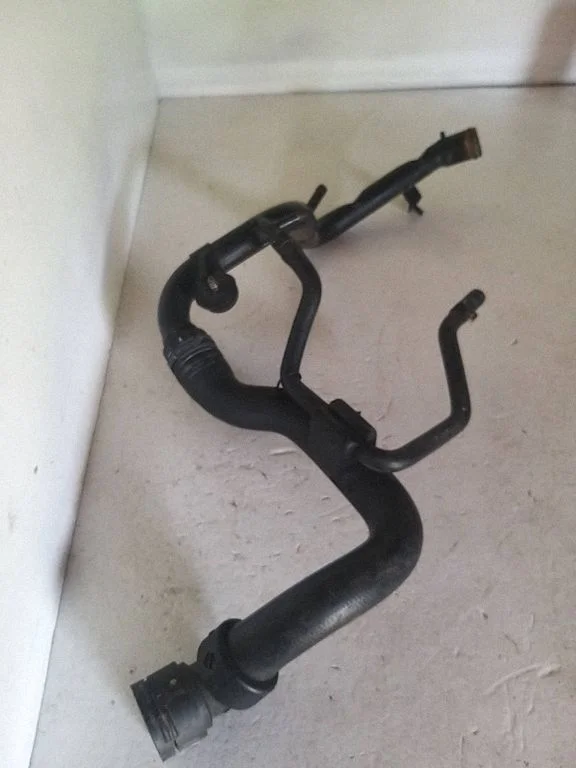 Engine coolant pipe/hose 8D0121101AD