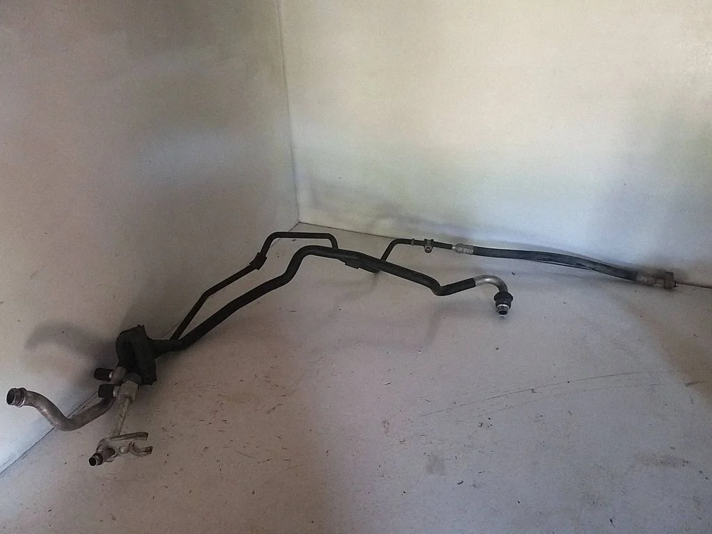 Air conditioning (A/C) pipe/hose 8D0260753A