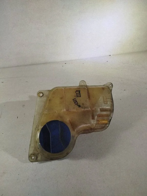 Coolant expansion tank/reservoir 8D0121405L