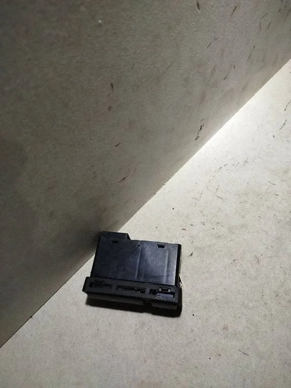 Hazard light switch 172803