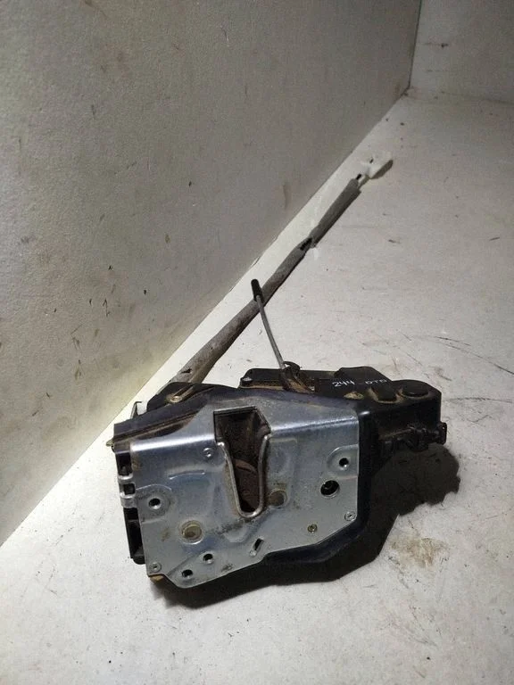 Front door lock 244BTR