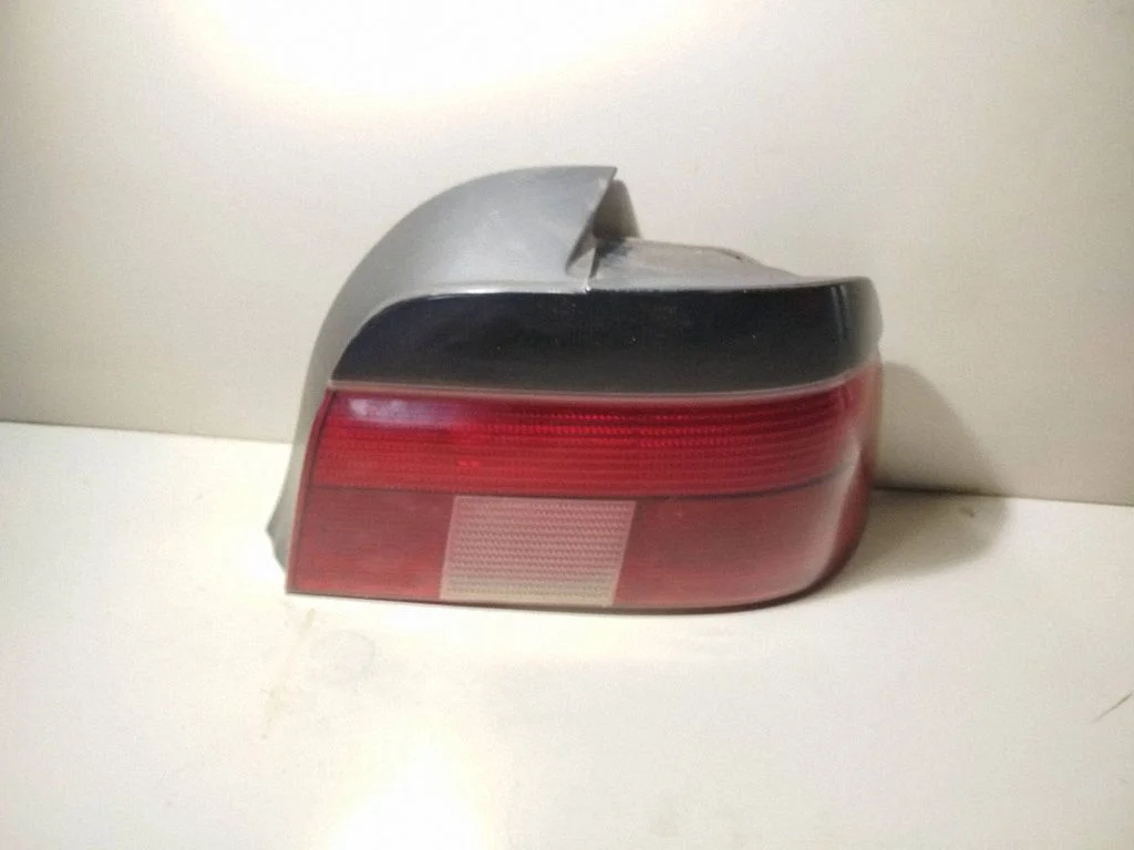 Rear/tail lights 2VP00724002