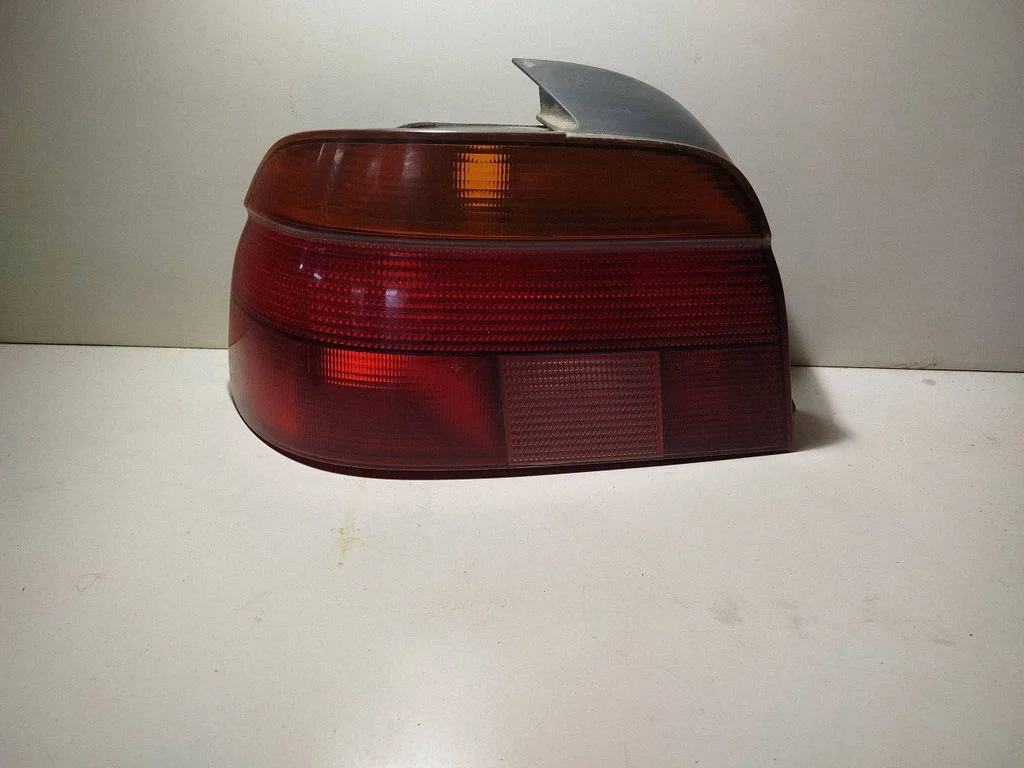 Rear/tail lights 8358031