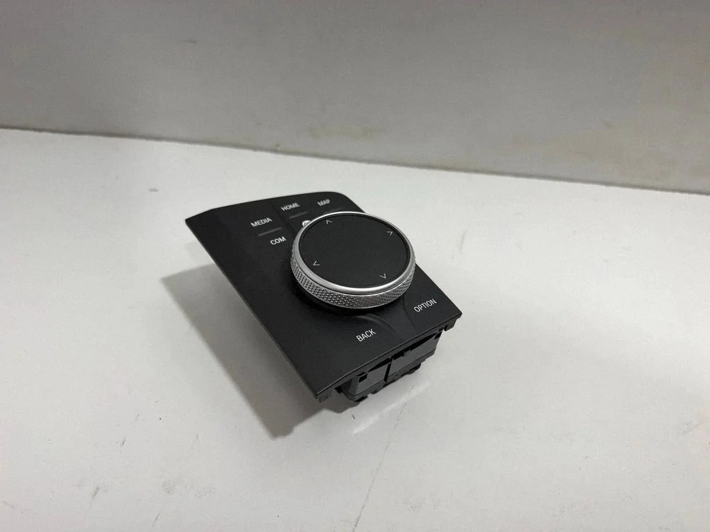 Multimeedia juhtplokk – BMW 4-seeria G22 G23 G24 G26 (2020-)