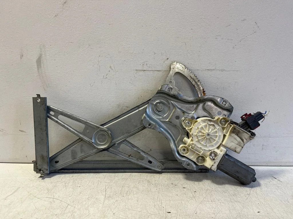 Front door window regulator with motor 6981005050
