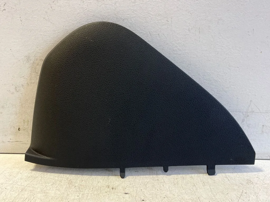Dashboard side end trim 4M0857085A