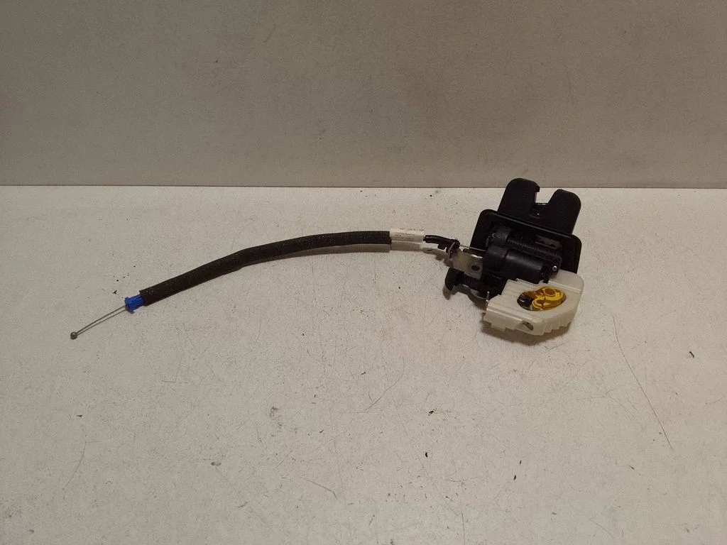Tailgate/trunk/boot lock/catch/latch 4M0827506B