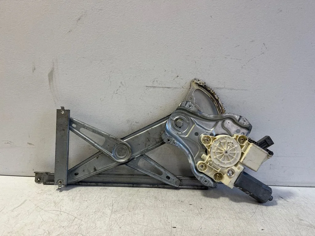 Front door window regulator with motor 6981005050
