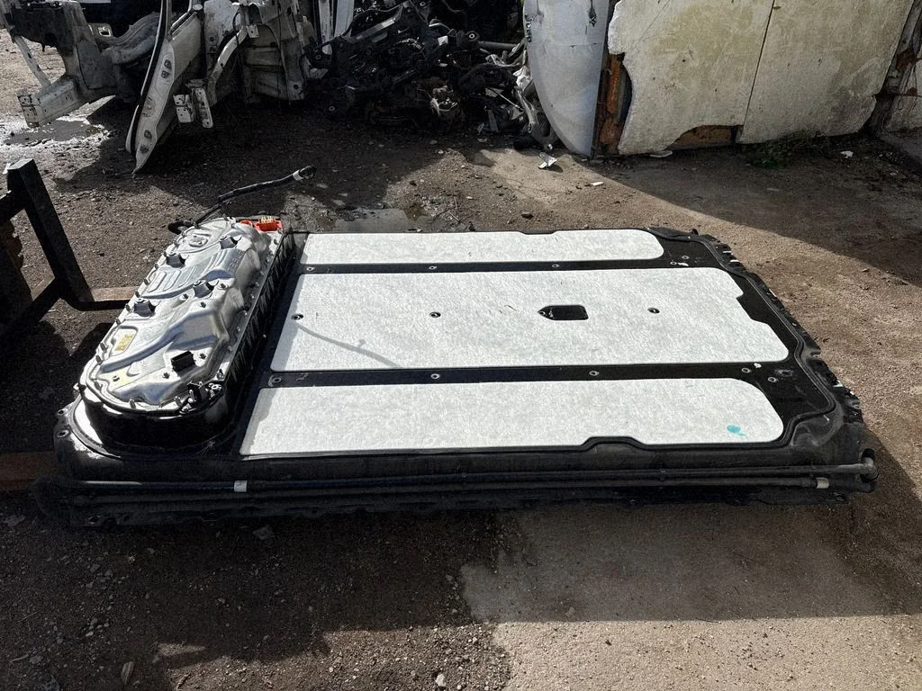 Hibrido/ elektromobilio akumuliatorius