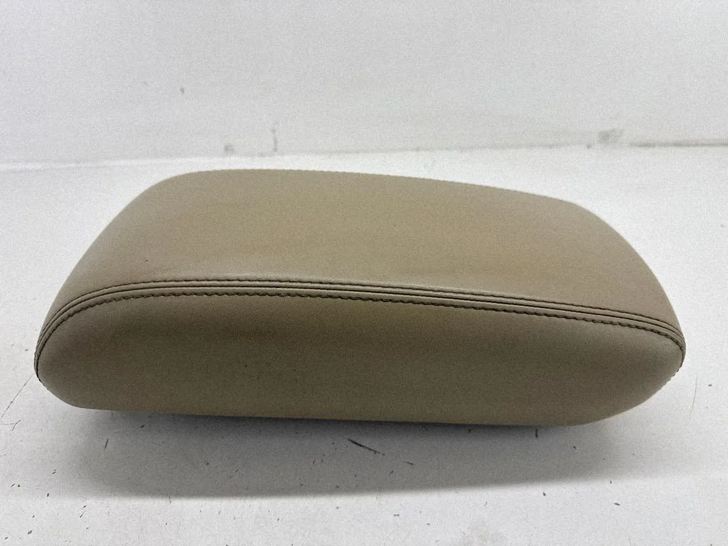 Armrest – Jeep Grand Cherokee (2010-2021)