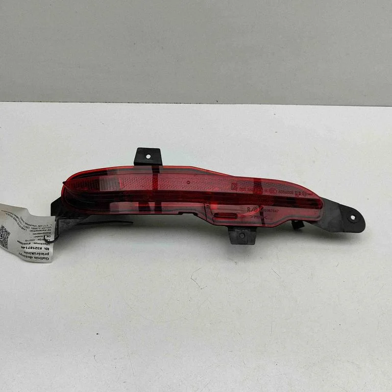 Tagumine udutuli J8A215K272AE