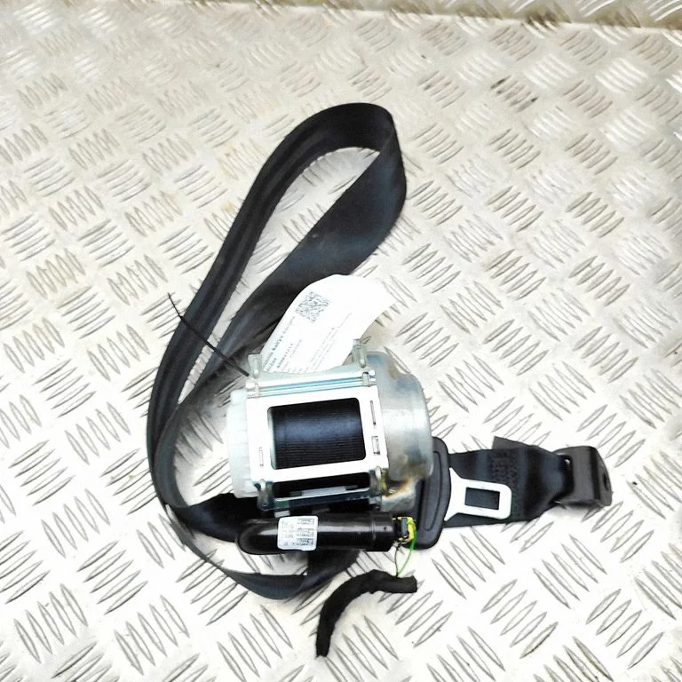 Tagumine turvavöö 34230836A