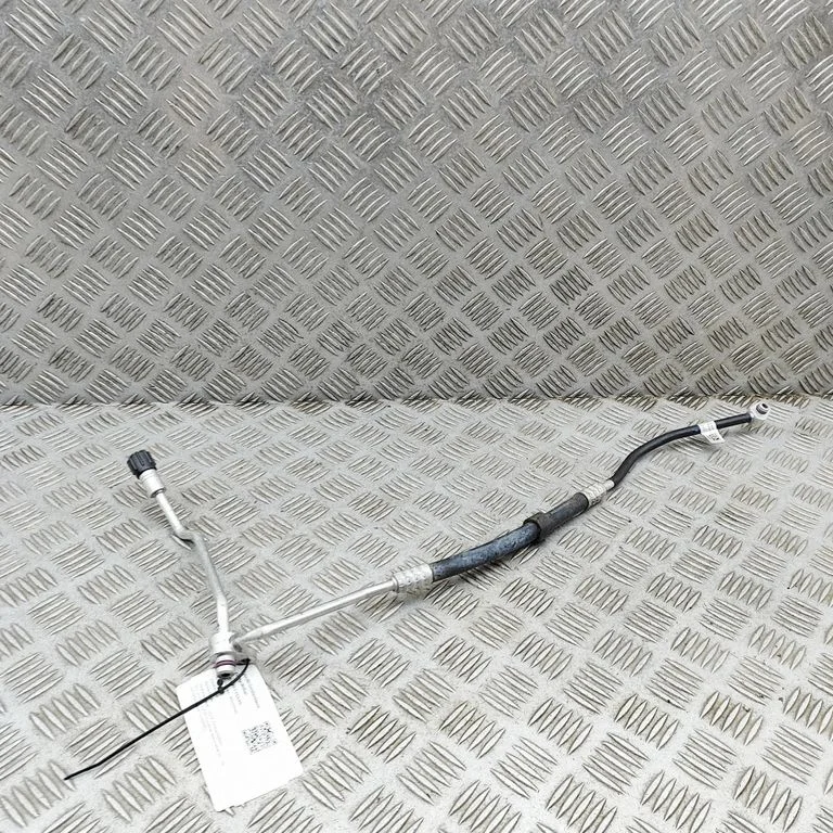 Przewody klimatyzacji 8W2820720D