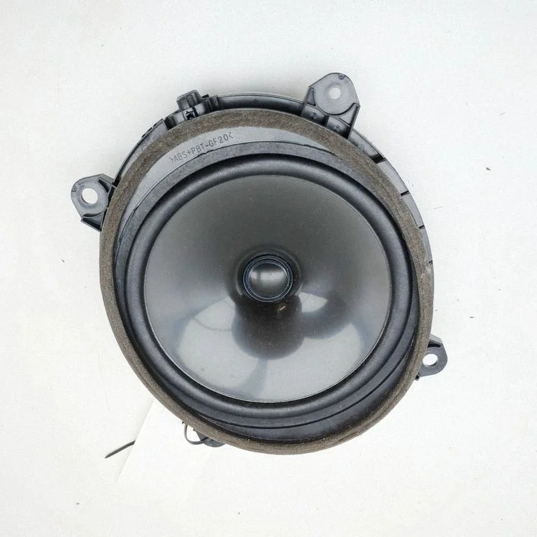 Esiukse kõlar(id) 8616033A20