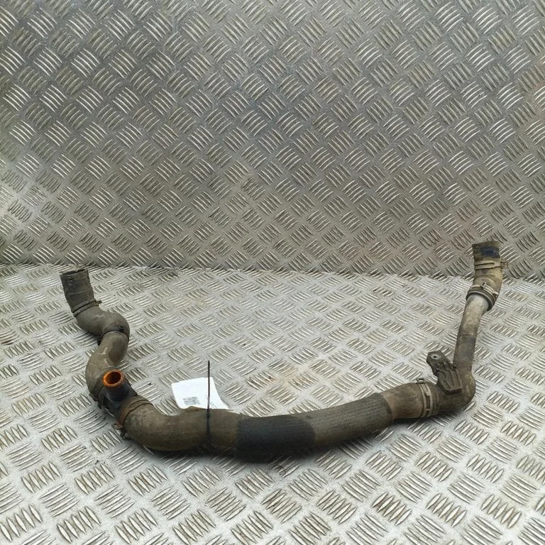 Engine coolant pipe/hose GK218C351BH