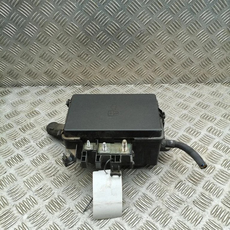 Fuse box set BK2T14A075AB