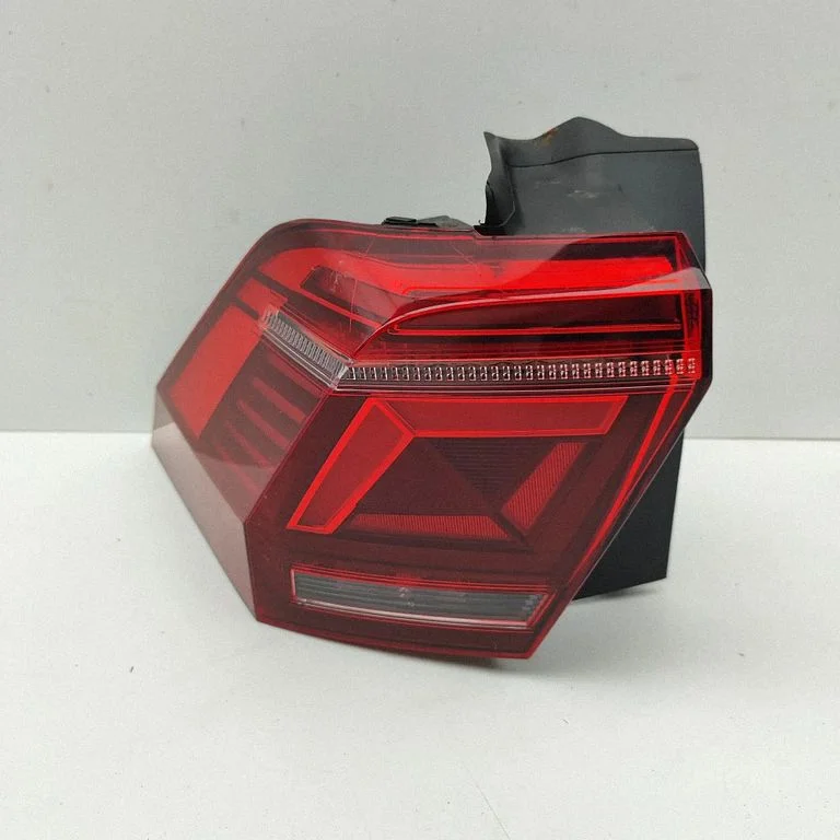 Tagatuli keres 5NA945207G