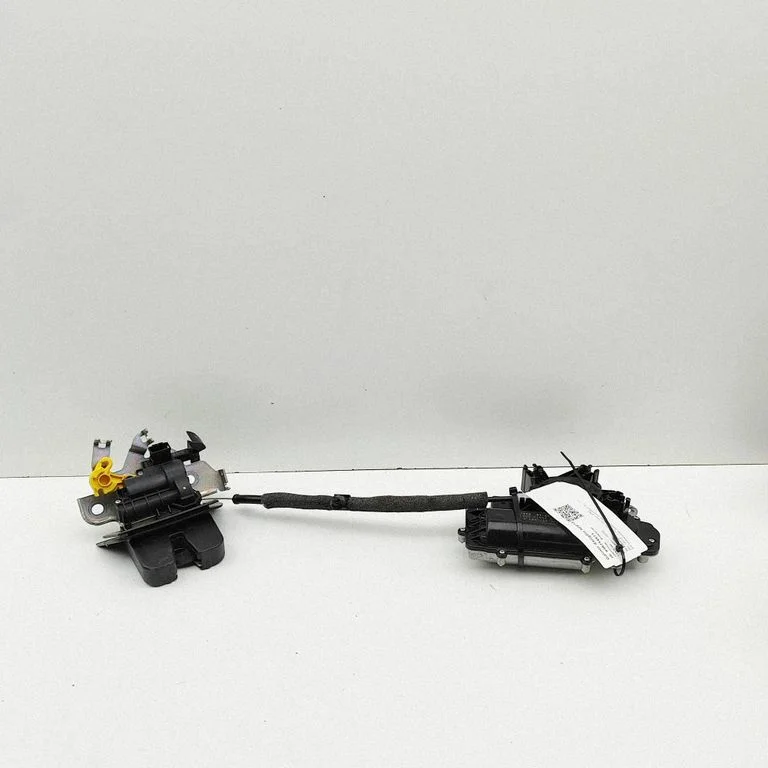 Tailgate/trunk/boot lock/catch/latch