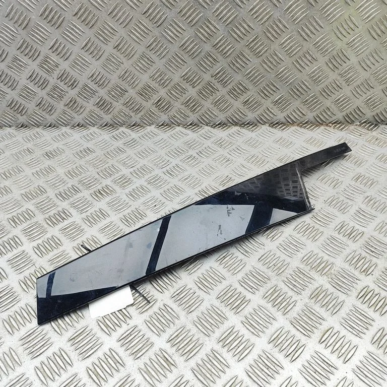 Esiukse klaasi liist 9451600