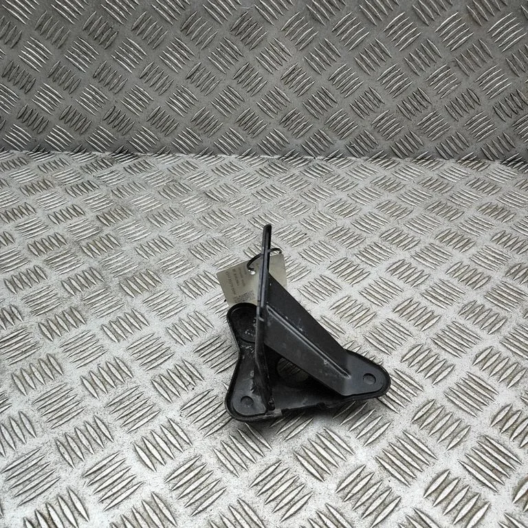 ABS bloko laikiklis