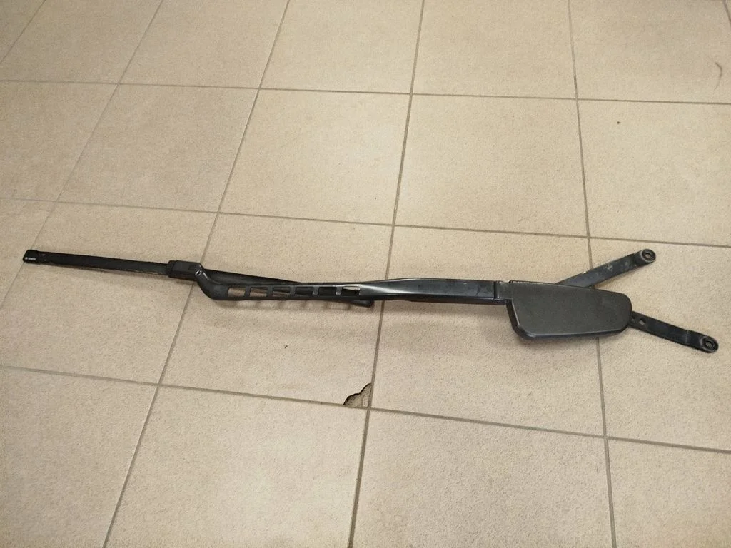 Front wiper blade arm 24027217