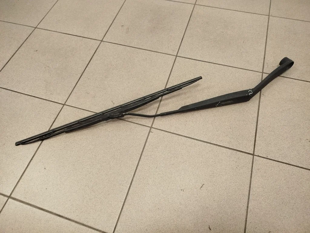 Windshield/front glass wiper blade 7541