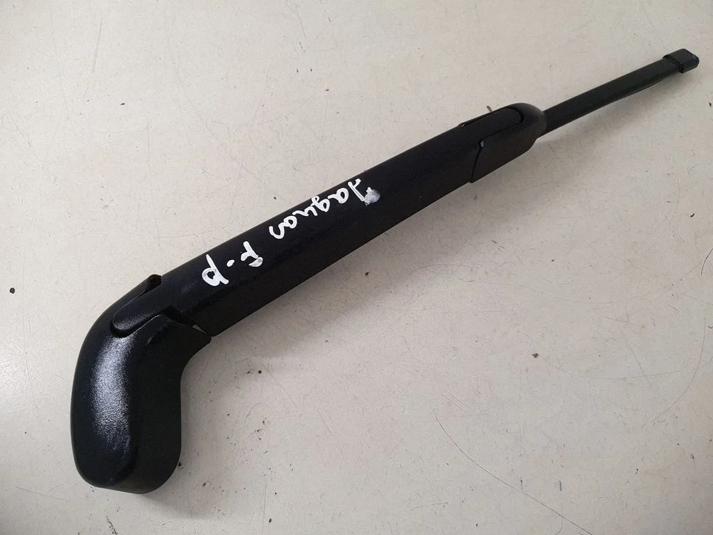 Rear wiper blade arm 0886M2
