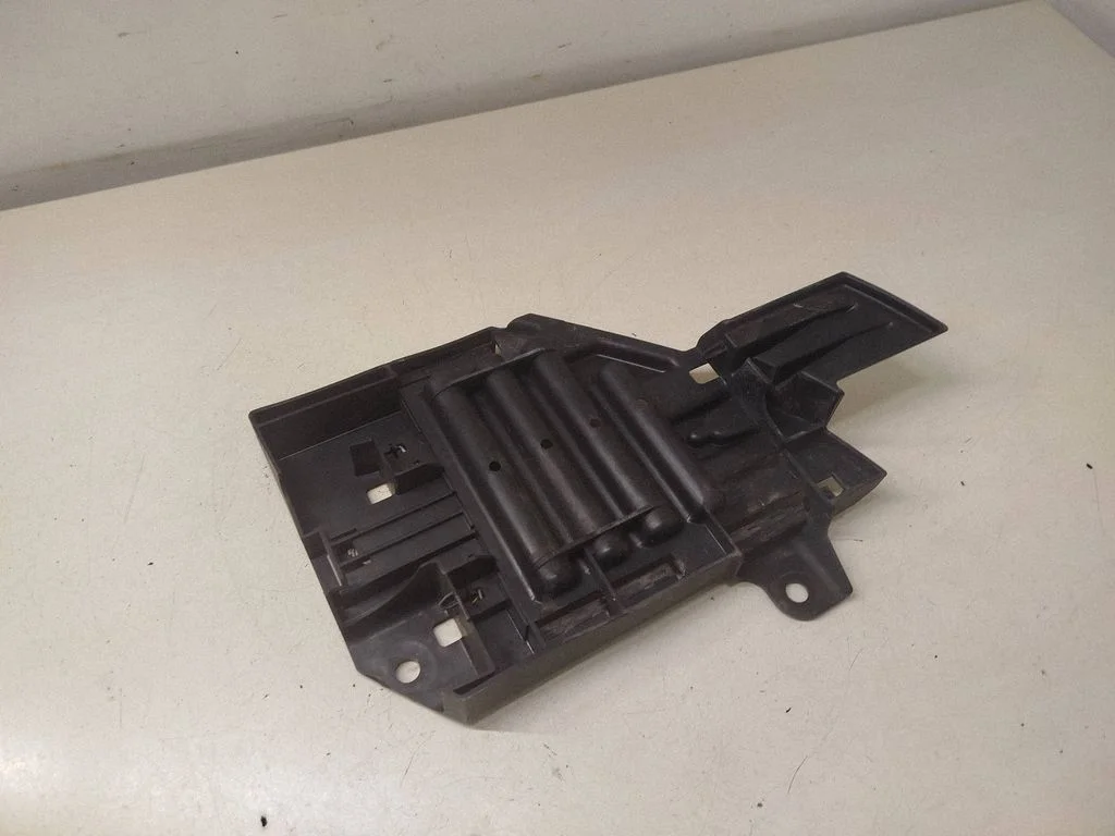 Headlight/headlamp mounting bracket 00183541