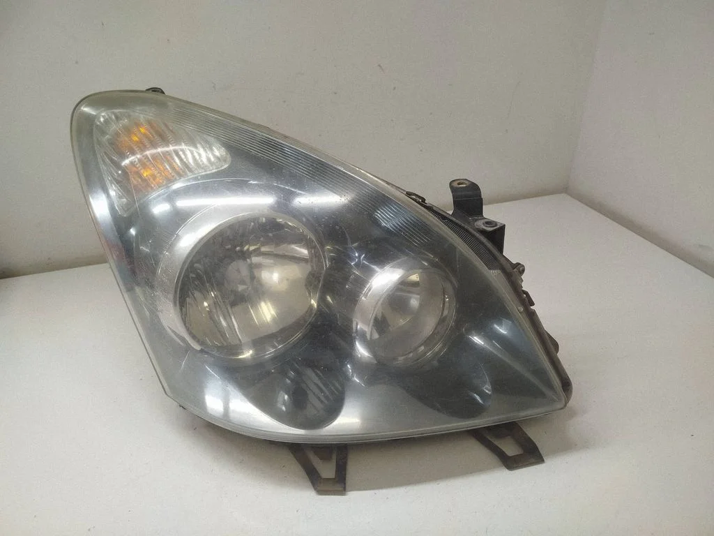 Headlight/headlamp – right