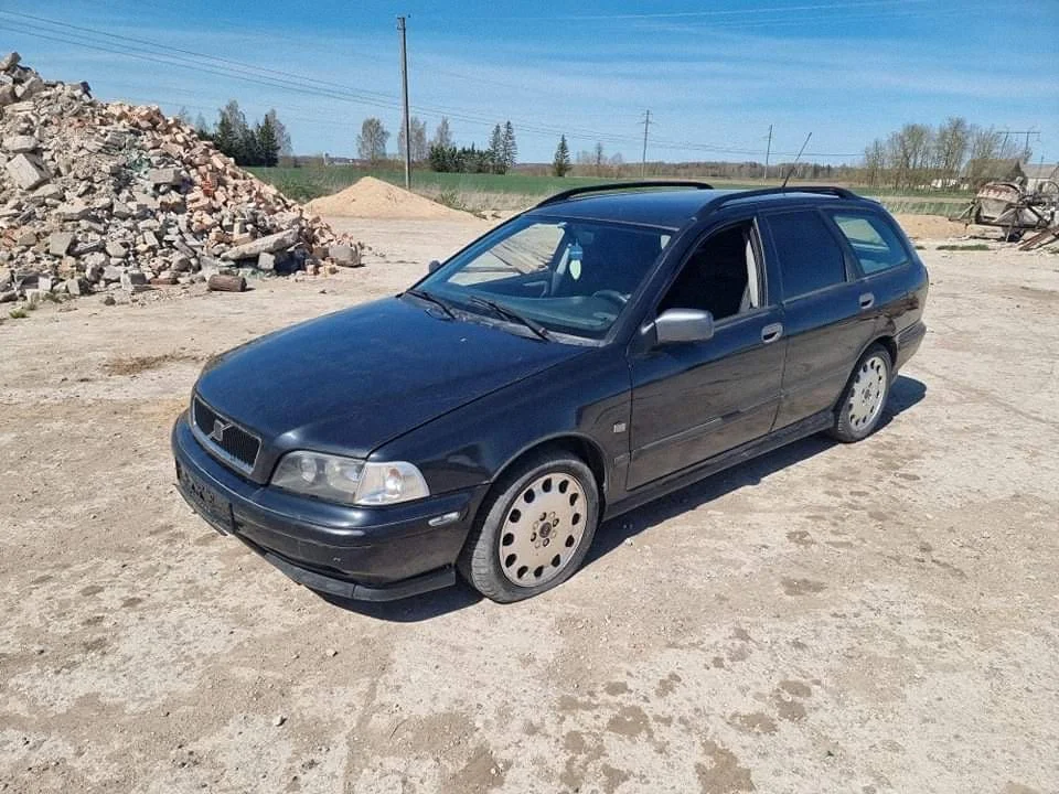 Volvo S40, V40