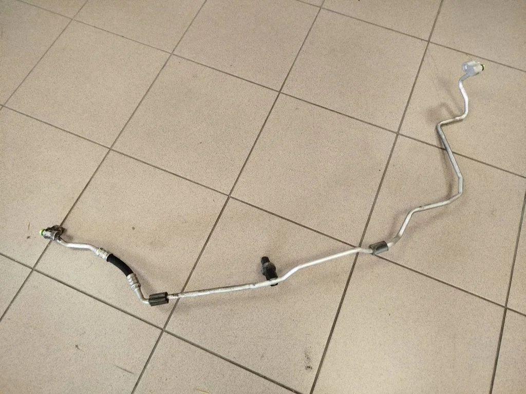 Air conditioning (A/C) pipe/hose 912000307