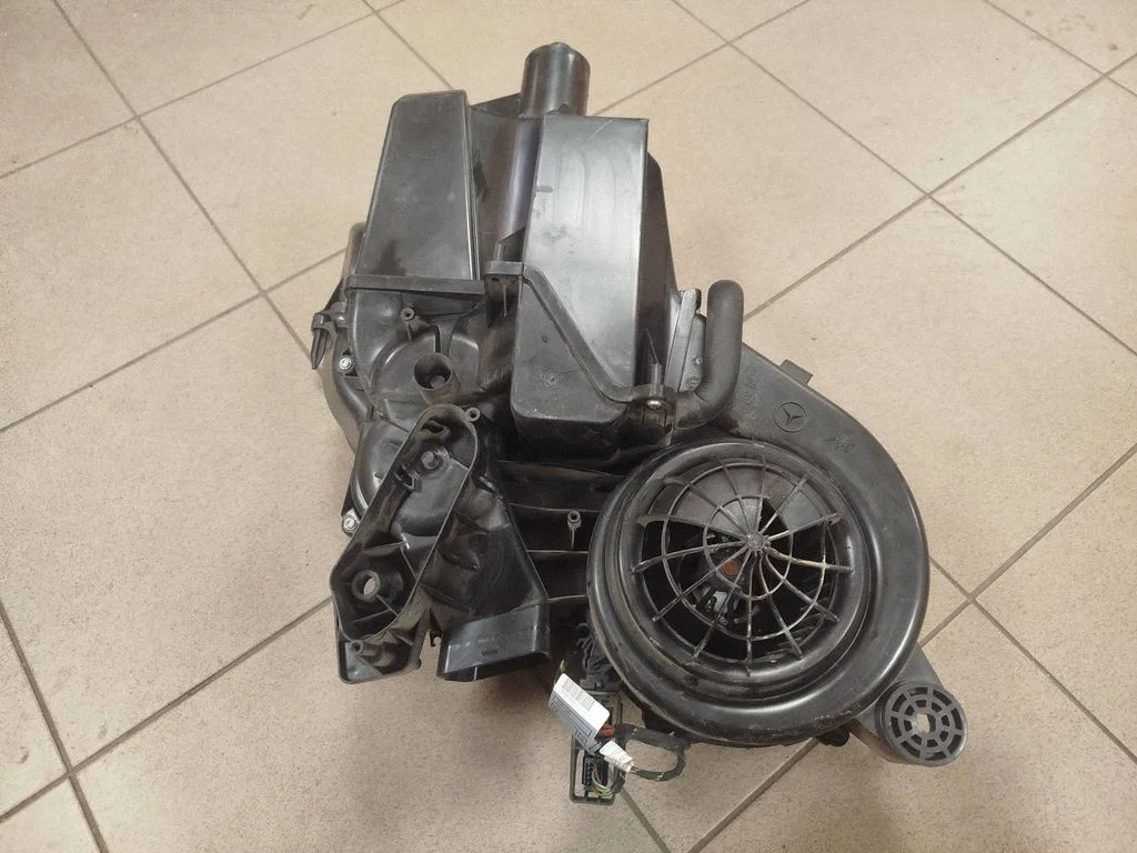 Salona klimata mezgla komplekts a16483401610