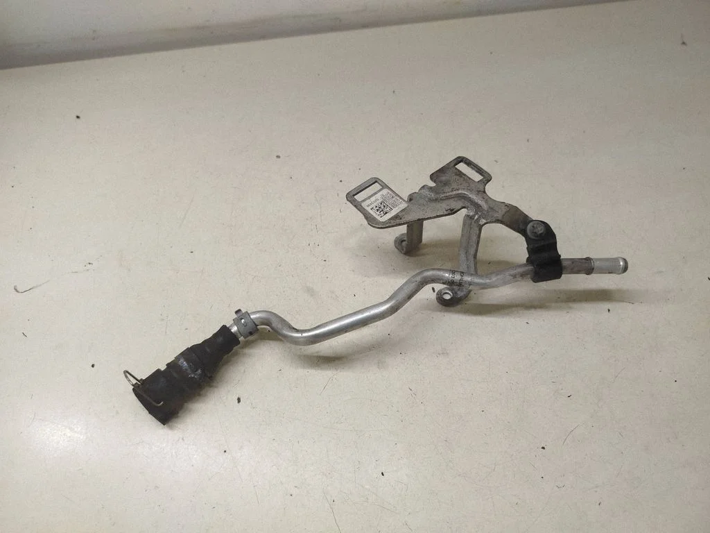 Engine coolant pipe/hose A2782030103
