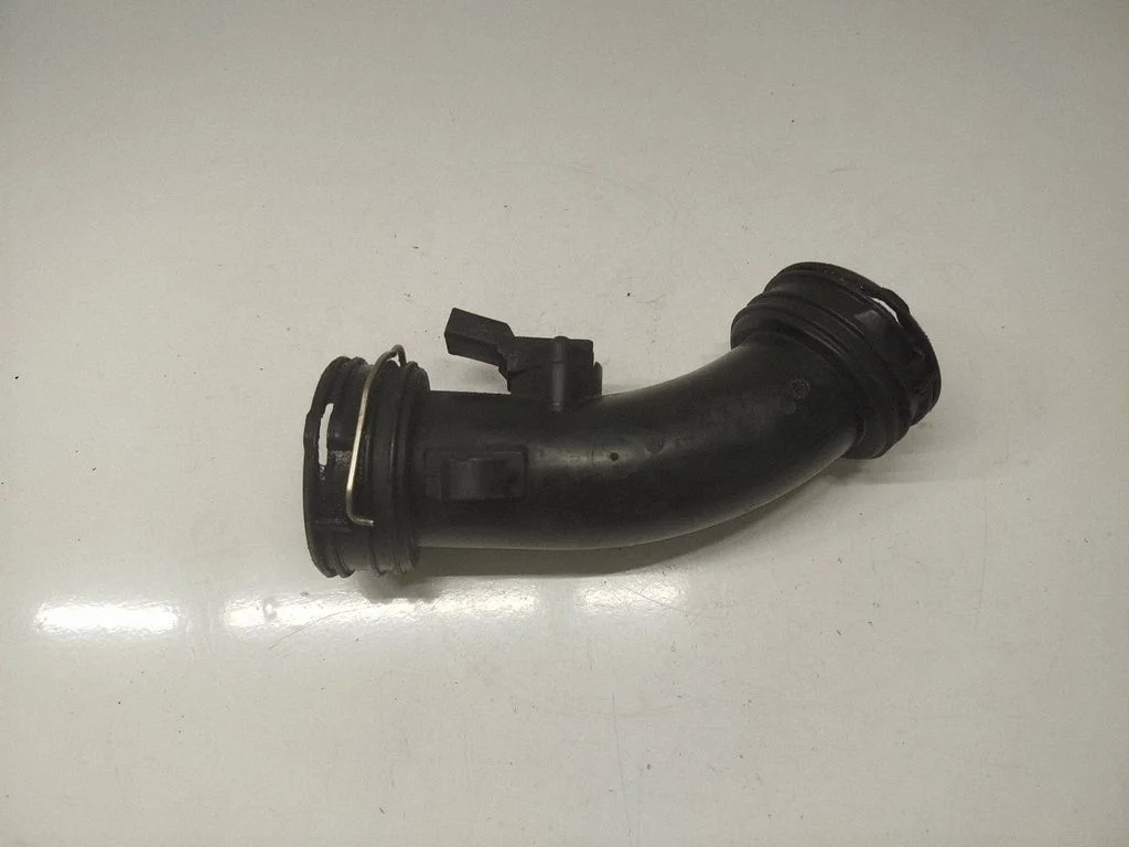 Intercooler hose/pipe