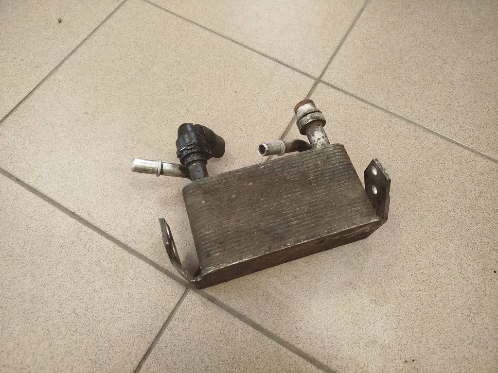 Transmisijos tepalo aušintuvas