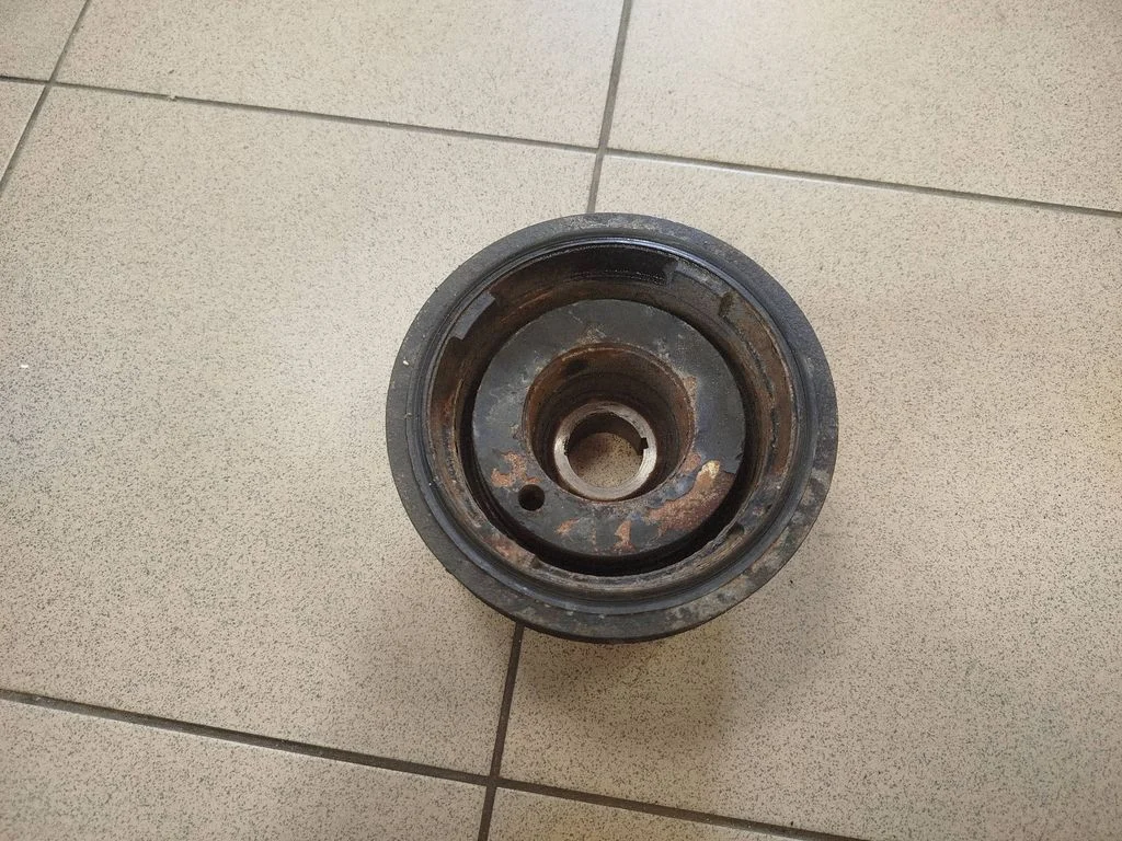 Crankshaft pulley A2730300303